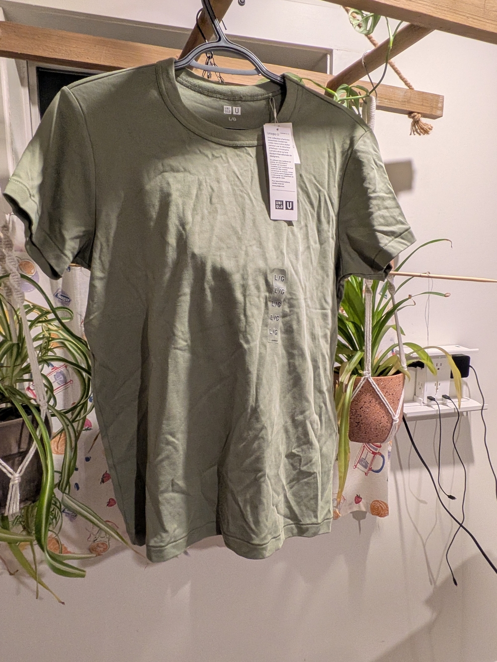 Uniqlo Women's Crew Neck T-Shirt BNWT